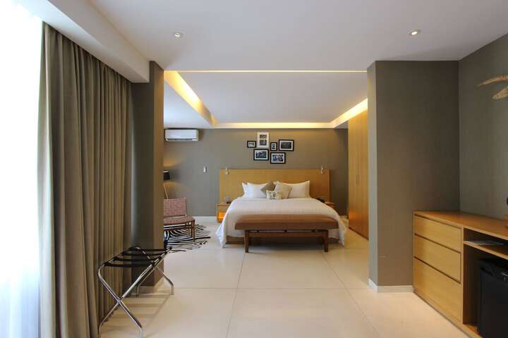 Room 10 of 46