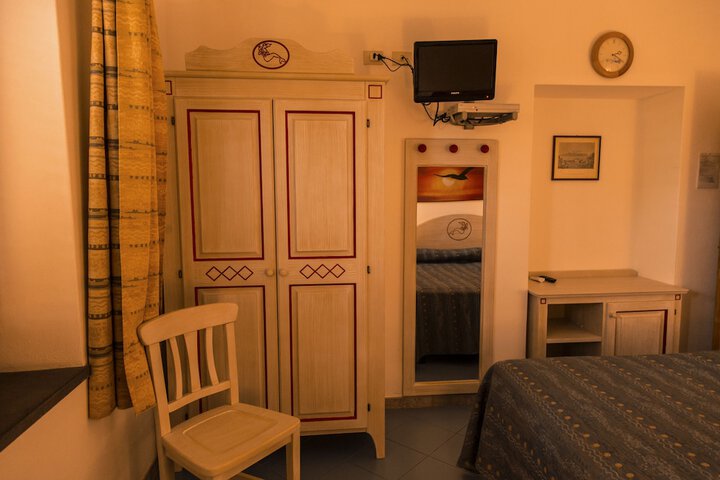 Room 14 of 39