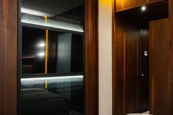 Room 46 of 155
