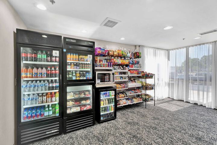 Snack bar