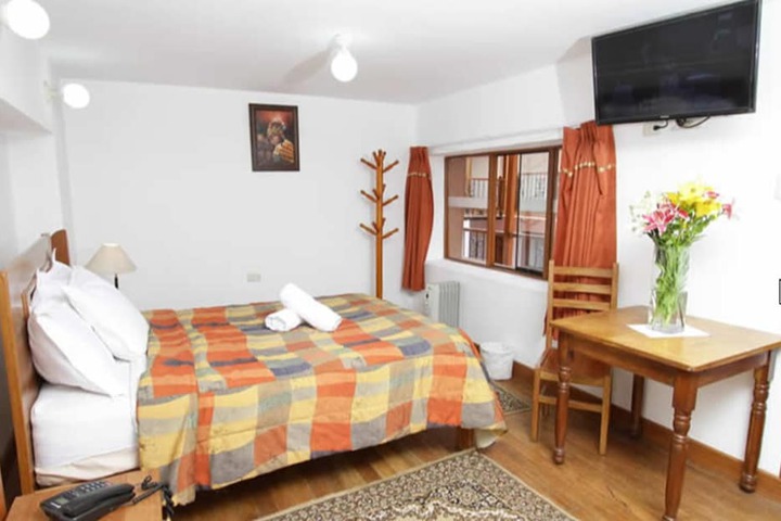 Room 2 of 26