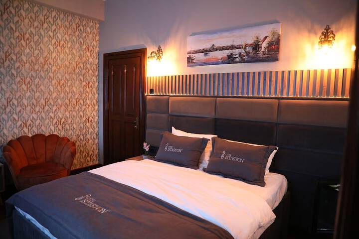 Room 22 of 118