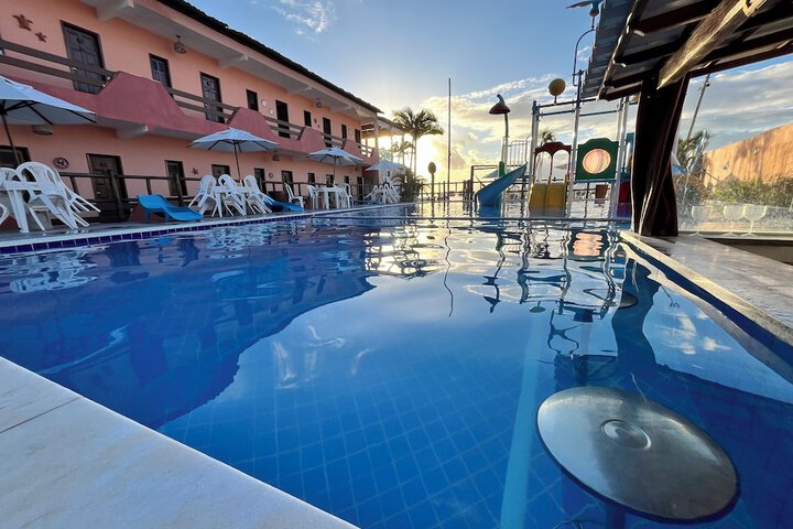 Pool 26 of 36