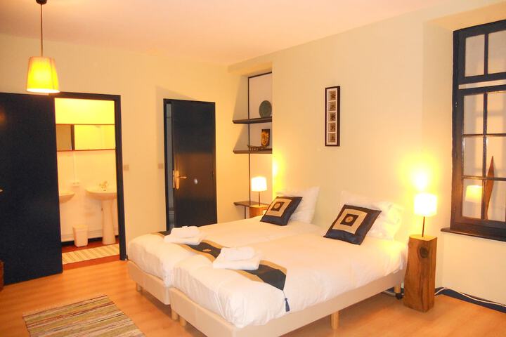 Room 6 of 57