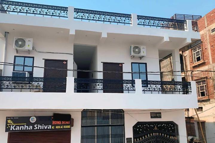 OYO 834797 Kanha Shiva Home Stay