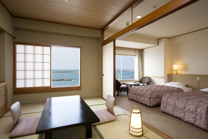 Room 7 of 49