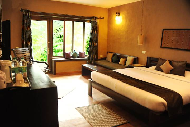 Room 12 of 43