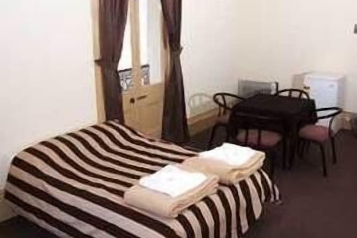 Room 2 of 19