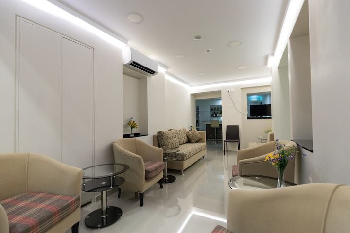 Guest Lobby