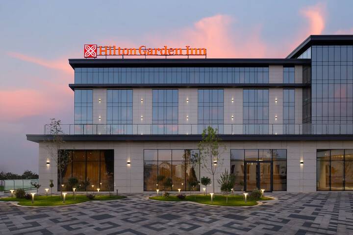 Hotel 106 of 141