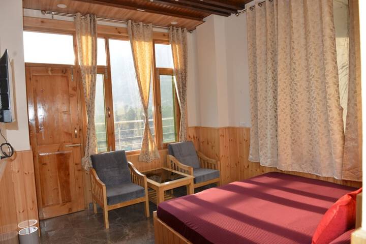 Room 8 of 19