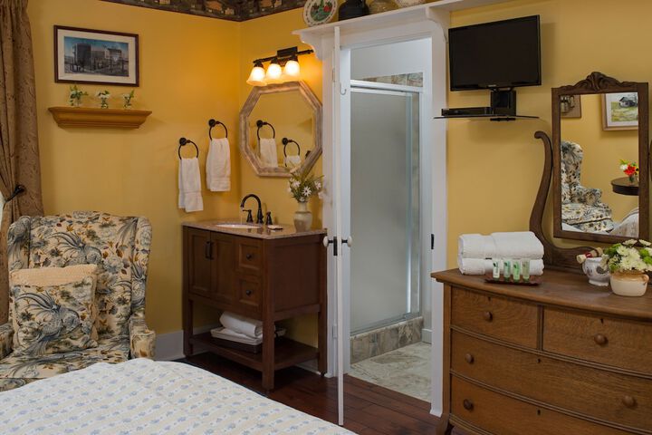 Room 32 of 57