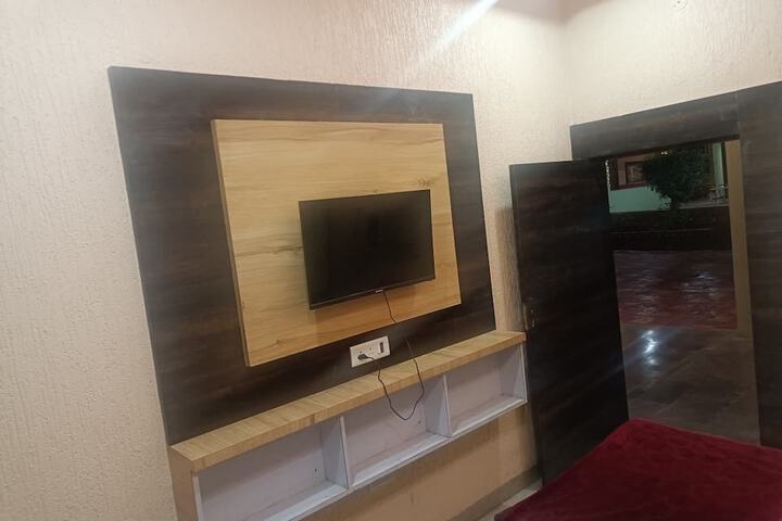 Room 4 of 21