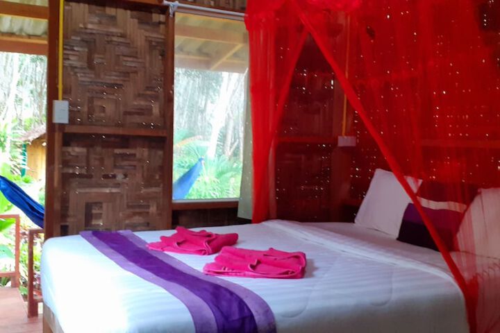 Room 15 of 100