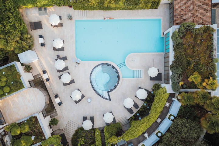 Pool 83 of 119