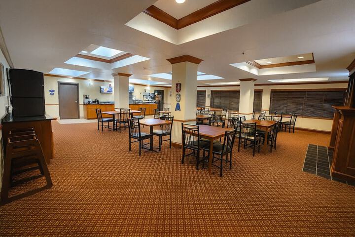 Breakfast/Coffee Service 13 of 19