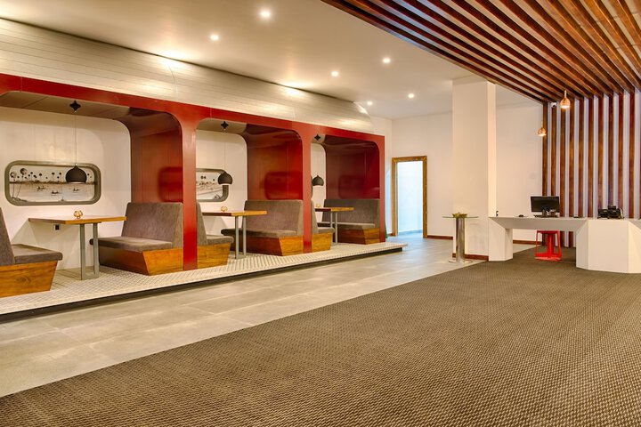 Hotel Interior 6 of 47