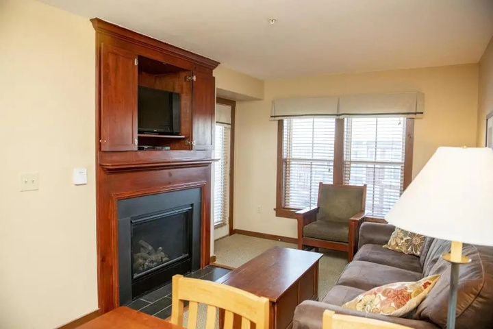 Room 4 of 23