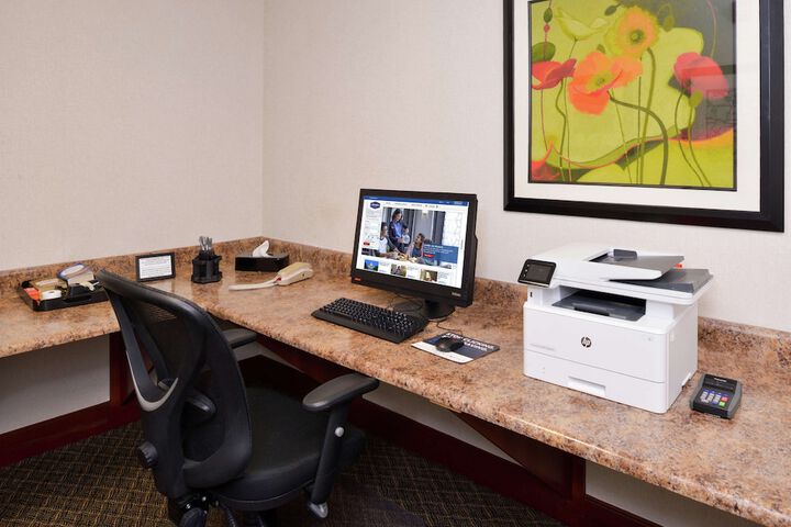 Business Center 65 of 68