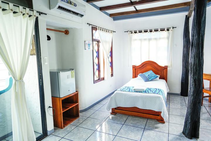 Room 63 of 204