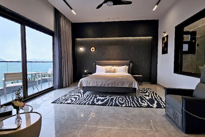 Room 12 of 55