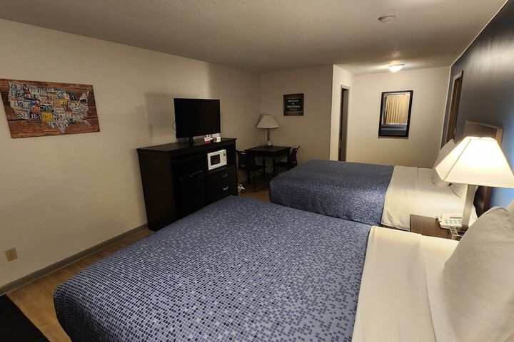 Room 26 of 80
