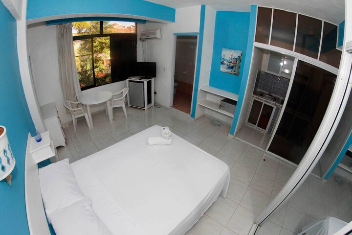 Room 10 of 51