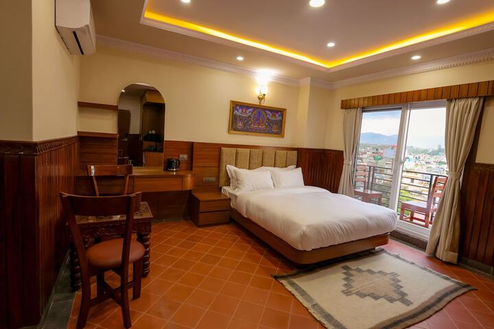 Room 10 of 27
