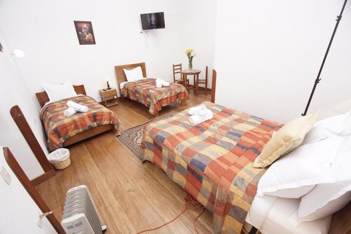 Room 8 of 26