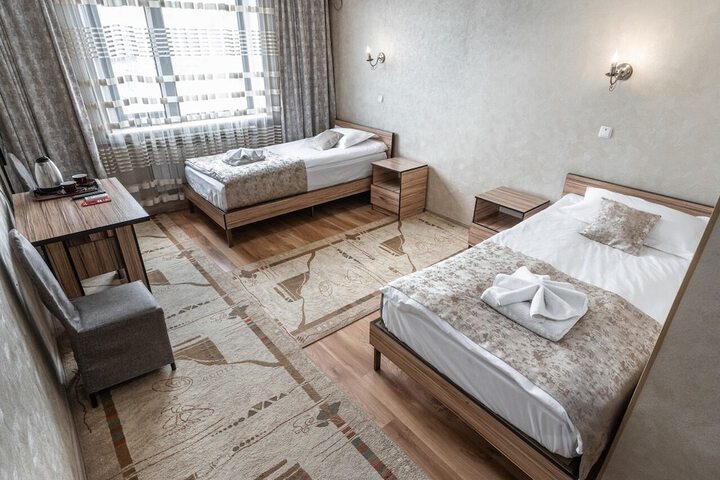Room 3 of 26