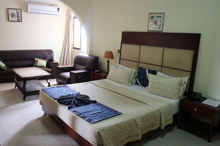Room 12 of 47