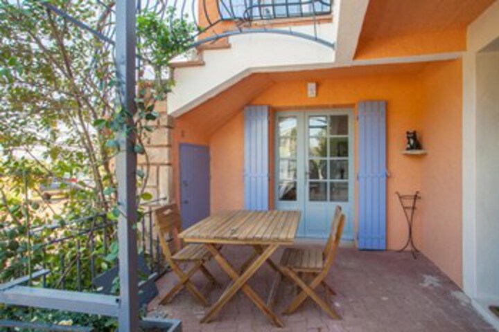 Terrace/Patio 23 of 24