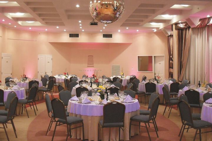 Ballroom/Hall 37 of 41