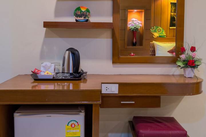 Room 20 of 33