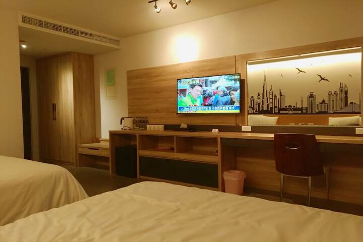 Room 20 of 118