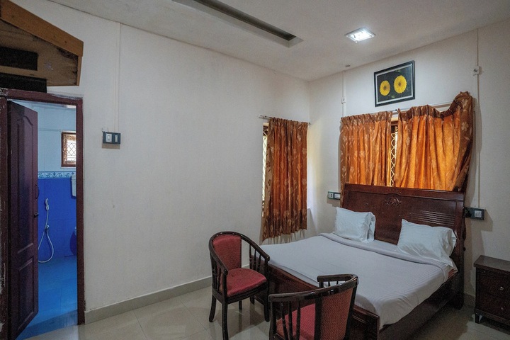 Room 27 of 53