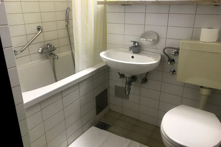 Room 30 of 57