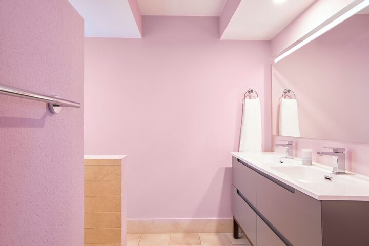 Room 18 of 37