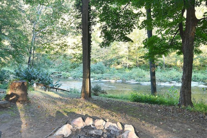 Property Grounds 33 of 43