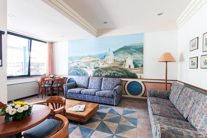 Lobby Photos