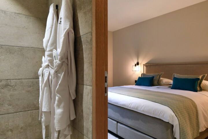 Room 45 of 68
