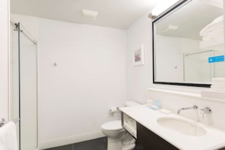 Bathroom shower