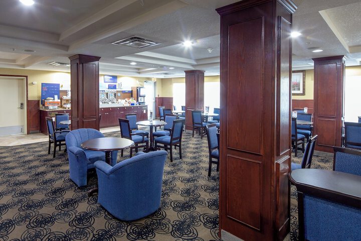 Breakfast/Coffee Service 53 of 67