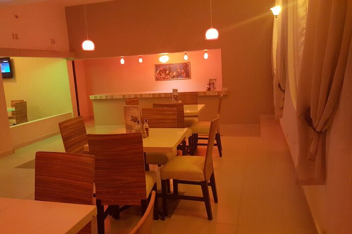 Dining 20 of 35
