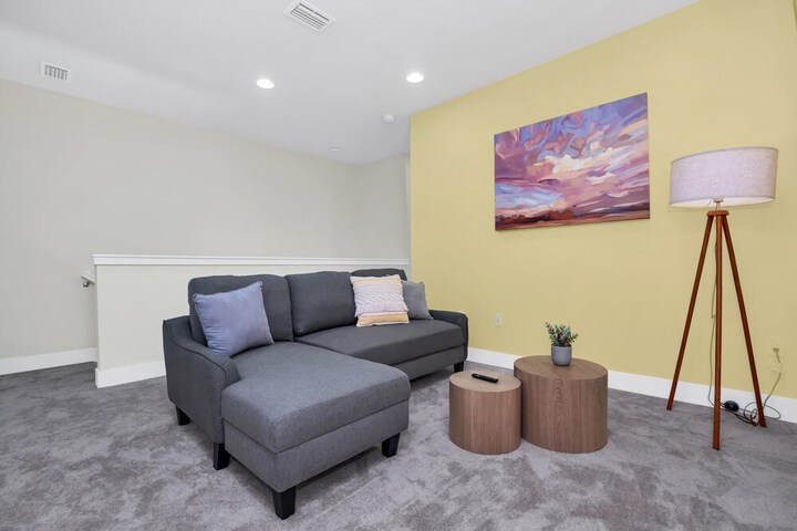 Room 3 of 31