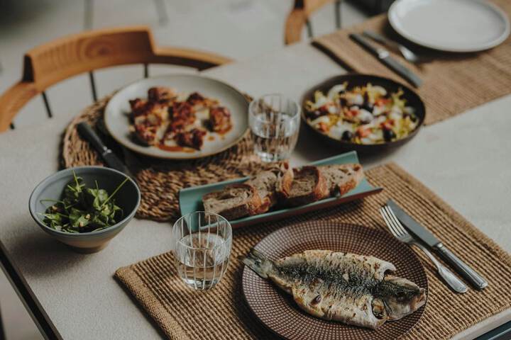 Dining 57 of 96