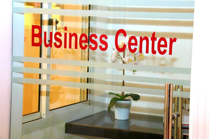 Business Center 47 of 58