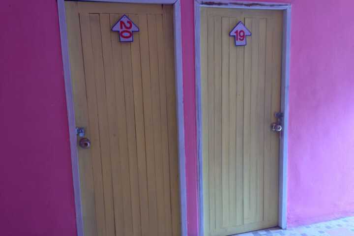 Room 5 of 74