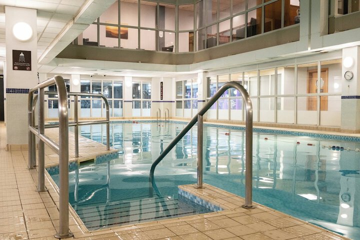 Pool 51 of 110