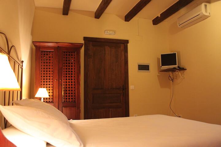 Room 8 of 45